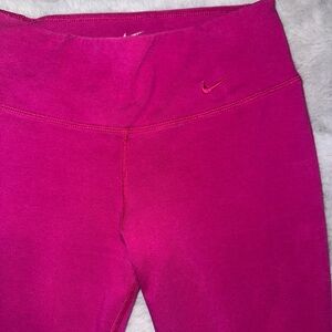 Nike Kids womens capri Leggings